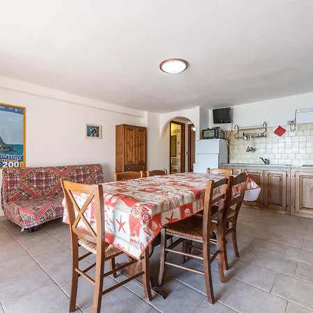 Ambra Villa
