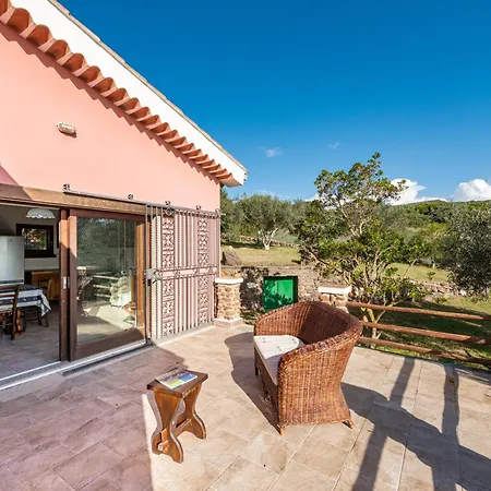 Ambra Villa