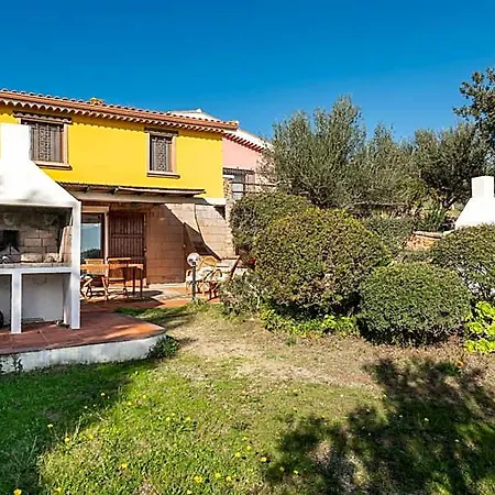 Ambra Villa *