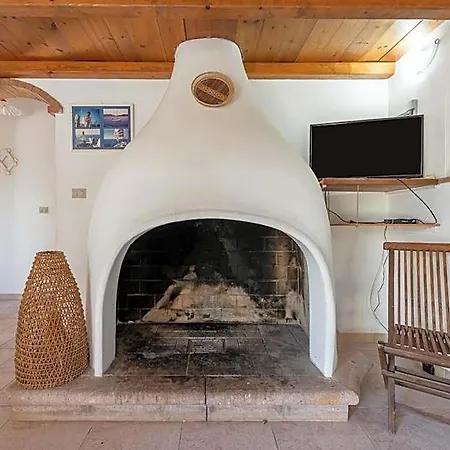Ambra Villa *