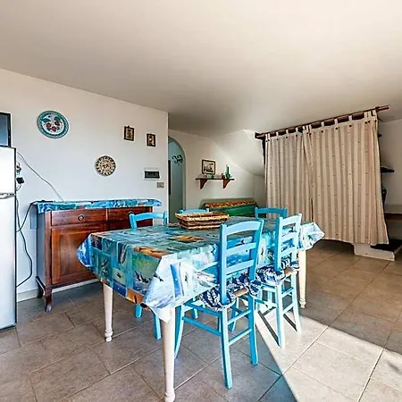 Ambra Villa *